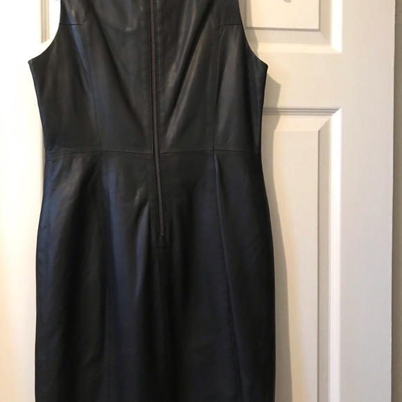 Dress - Picture 5 of 7